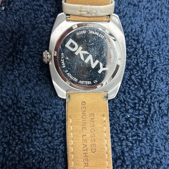 DKNY stainless steel Swarovski crystal leather grey watch - Picture 3 of 4